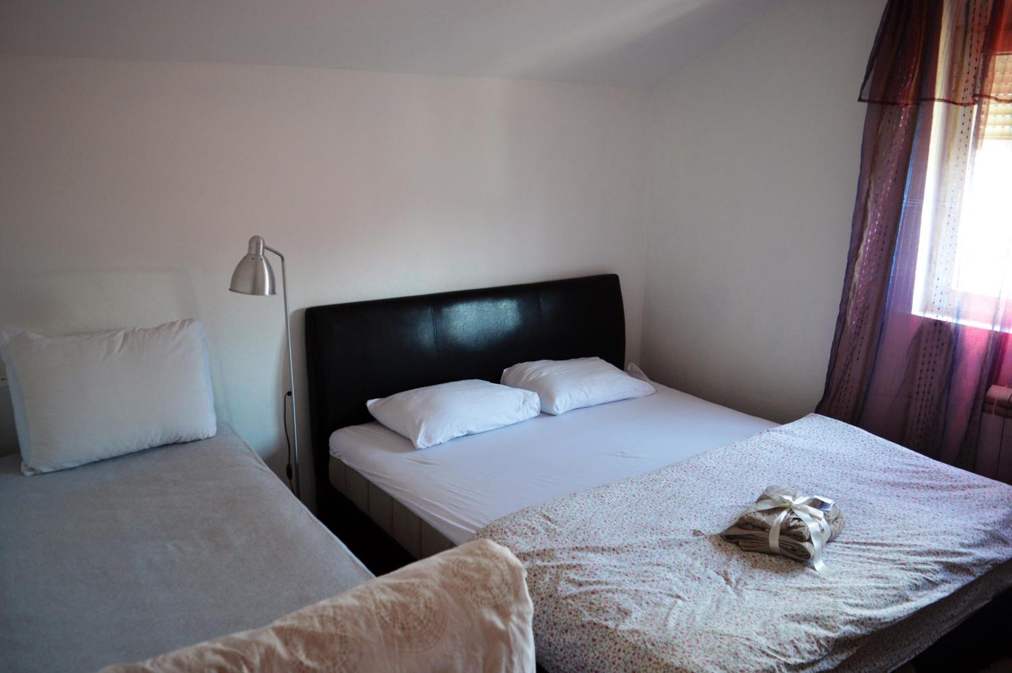 House Of Peace Hotel Podgorica Buitenkant foto